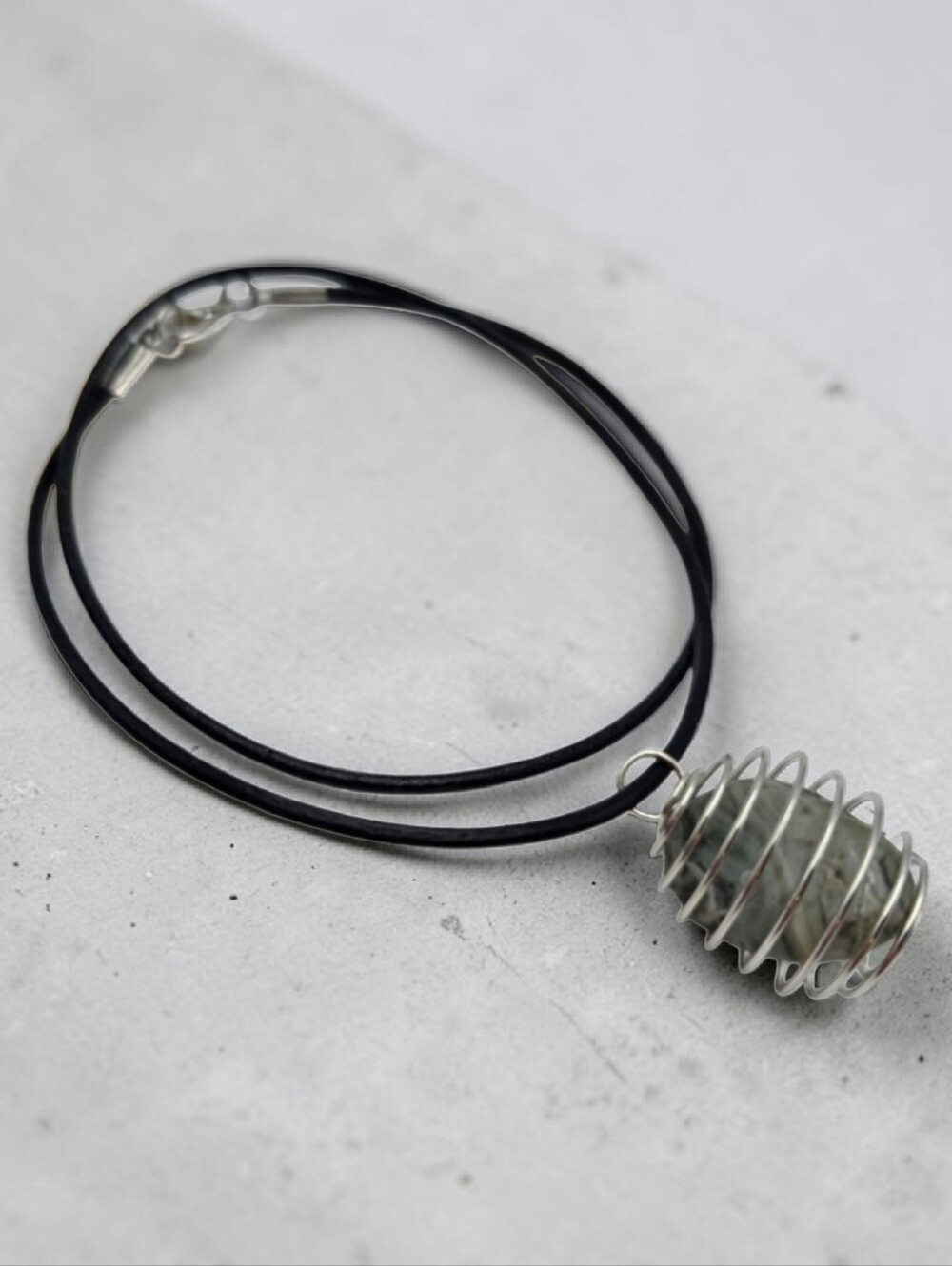 Handmade Silver Spiral Green Moss Agate Stone Pendant Necklace